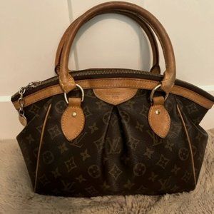 Louis Vuitton LV Authentic Trivoli Monogram PM Purse